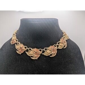 Vintage Gold Tone Leaf Choker Necklace Statement Jewelry
